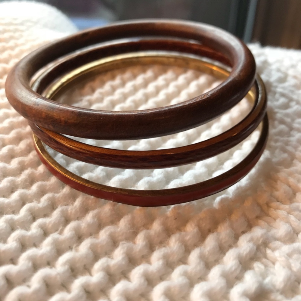" Wood bangle set